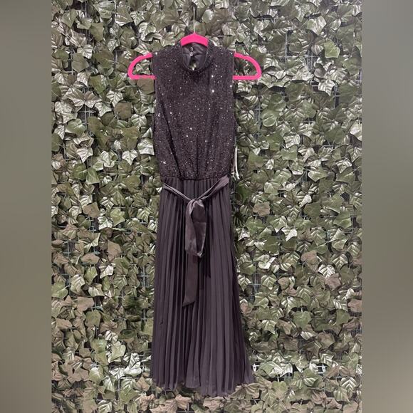 NWT! Sandra Darren Sequin Midi Dress Size 12 - Picture 1 of 3